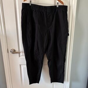 Old Navy women’s black cargo pants